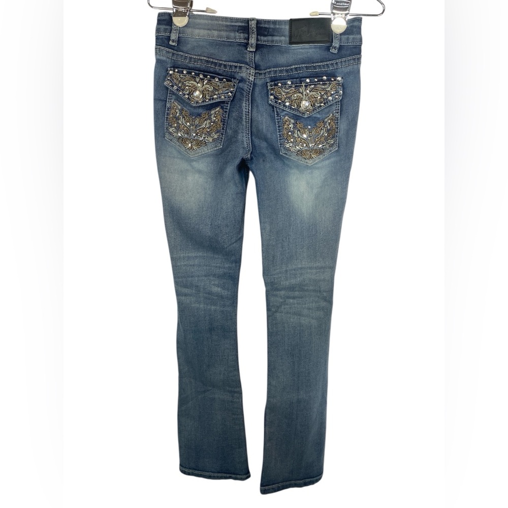 True Luck Straight Leg Blue Jeans with Embellished Pockets Women’s Size 3/4 - Picture 2 of 5